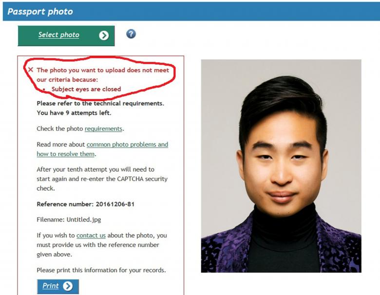 New Zealand passport robot tells applicant of Asian descent to open eyes
